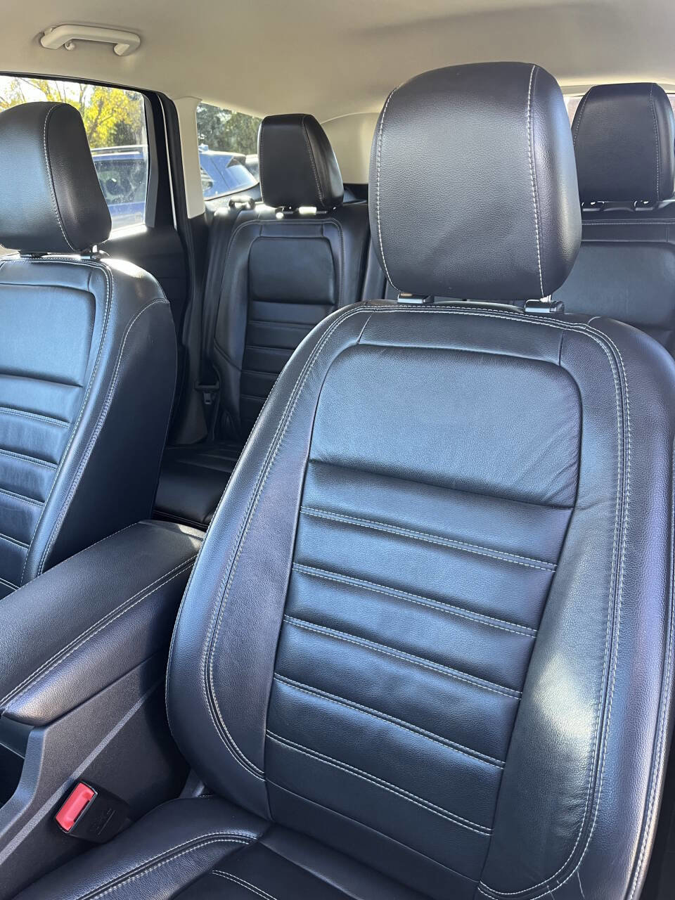 Used 2019 Ford Escape Titanium image 29