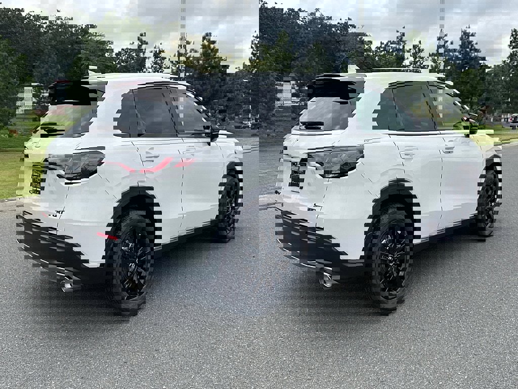 New 2026 Honda HR-V Sport image 3