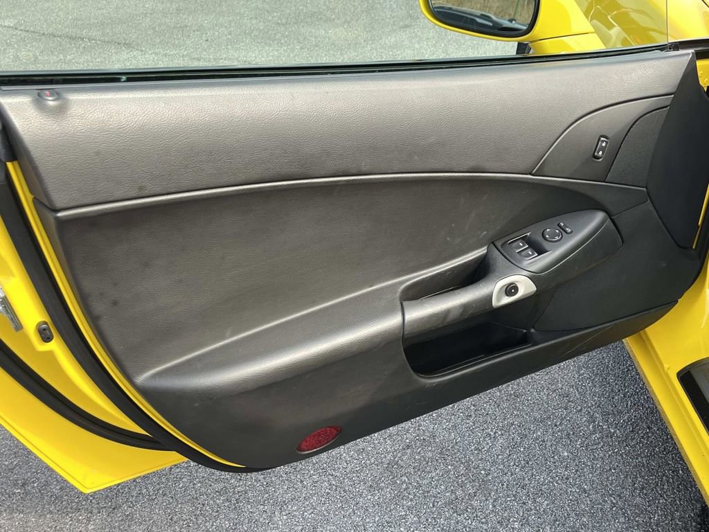 Used 2011 Chevrolet Corvette Grand Sport image 17