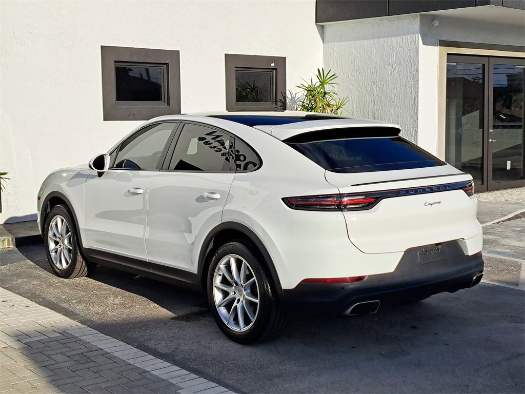 Used 2023 Porsche Cayenne Coupe image 3
