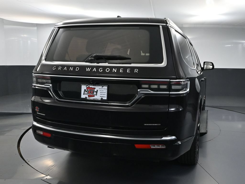 Used 2023 Jeep Grand Wagoneer Series III AWD/4WD image 4