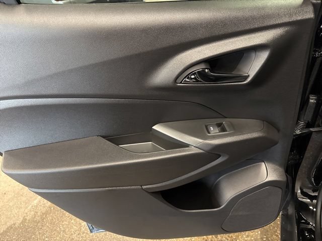 New 2026 Chevrolet Trax LT w/ Driver Confidence Package FWD image 21