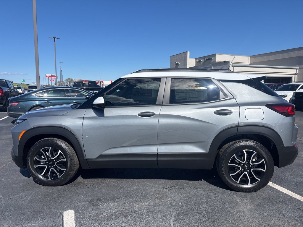 New 2026 Chevrolet TrailBlazer ACTIV w/ Convenience Package FWD image 2