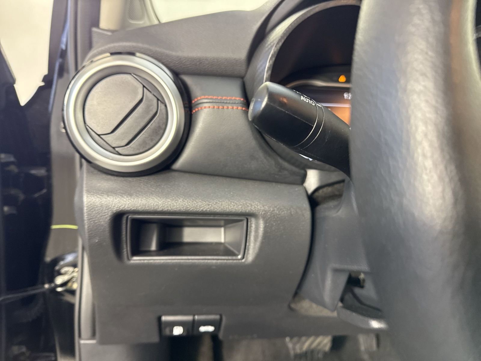 Certified 2025 Nissan Versa SR w/ Trunk Package image 14