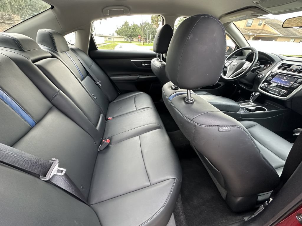 Used 2018 Nissan Altima 2.5 SR w/ SR Special Edition FWD image 11