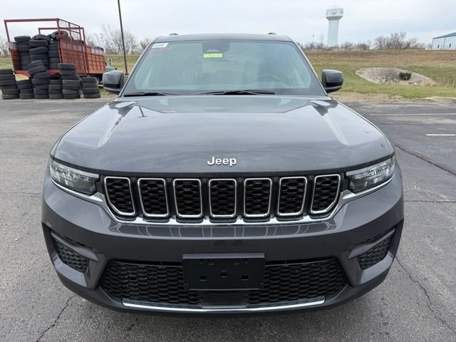 New 2026 Jeep Grand Cherokee Laredo X AWD/4WD video 2