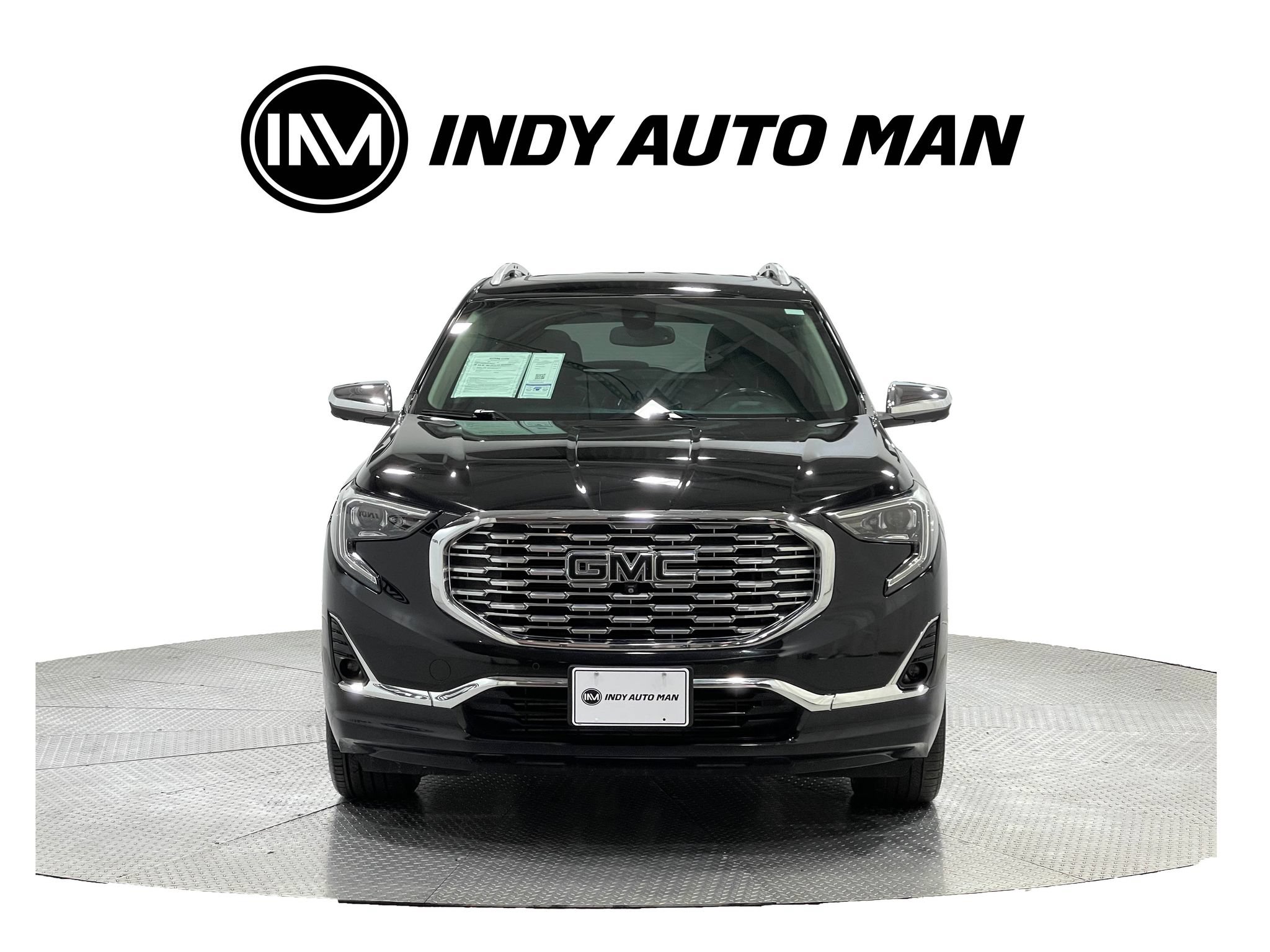 Used 2019 GMC Terrain Denali w/ GMC Pro Grade Package AWD/4WD image 9