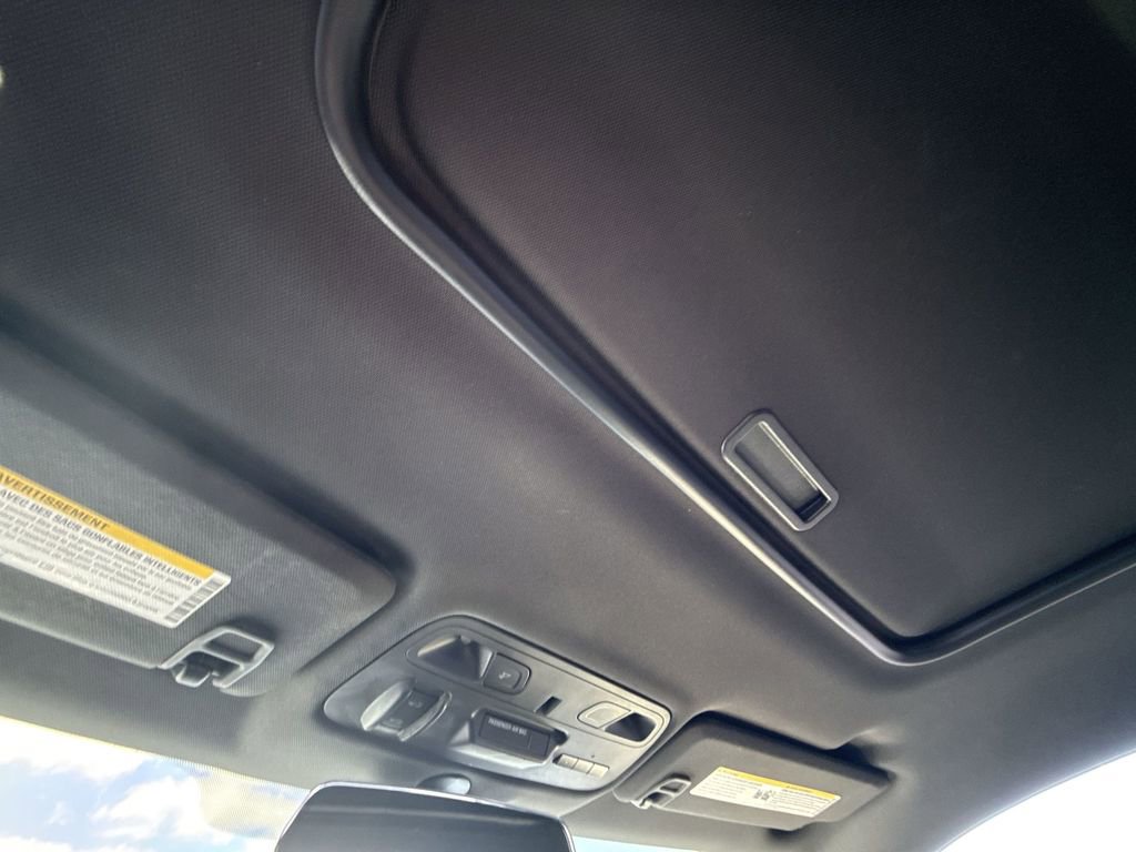 Used 2018 Chevrolet Camaro SS w/ LPO RS/SS Interior Package image 25