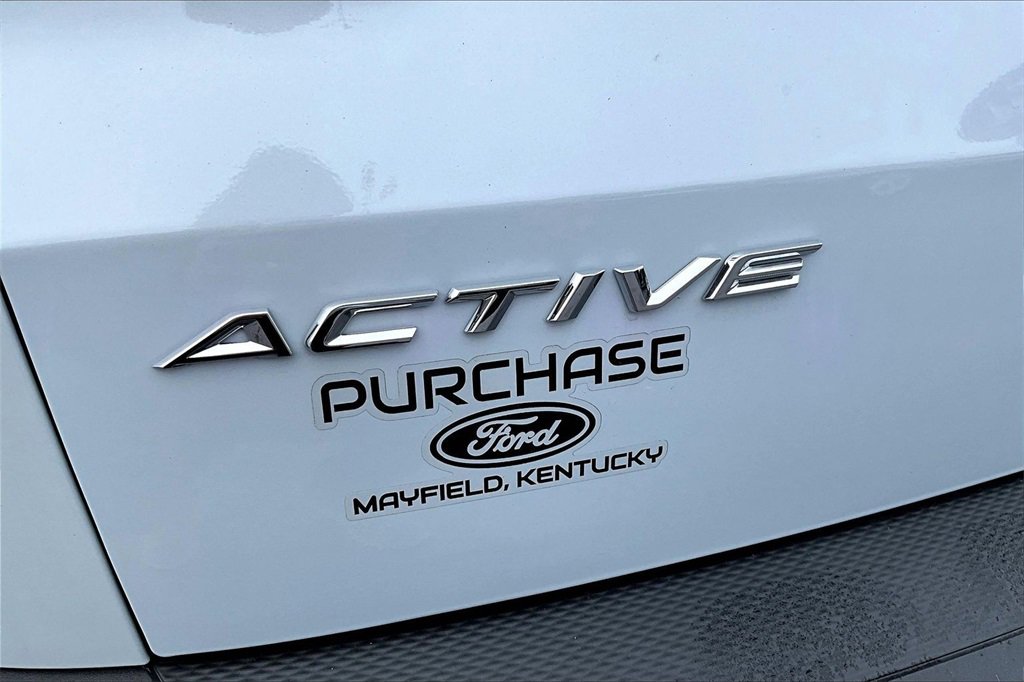 New 2025 Ford Escape Active w/ Active Premium Tech Pack image 9
