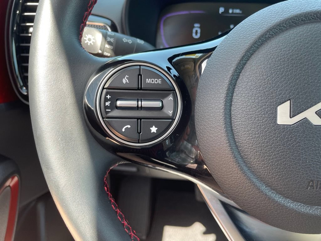 Used 2025 Kia Soul GT-Line FWD image 26