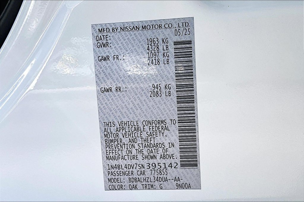 Used 2025 Nissan Altima 2.5 SV FWD image 40