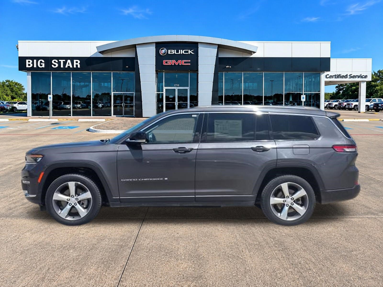 Used 2022 Jeep Grand Cherokee L Limited AWD/4WD image 5