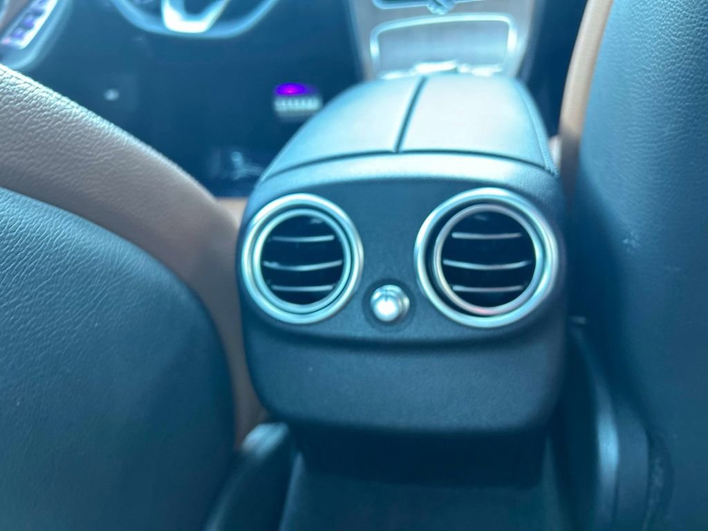 Used 2021 Mercedes-Benz C 300 4MATIC Sedan image 15