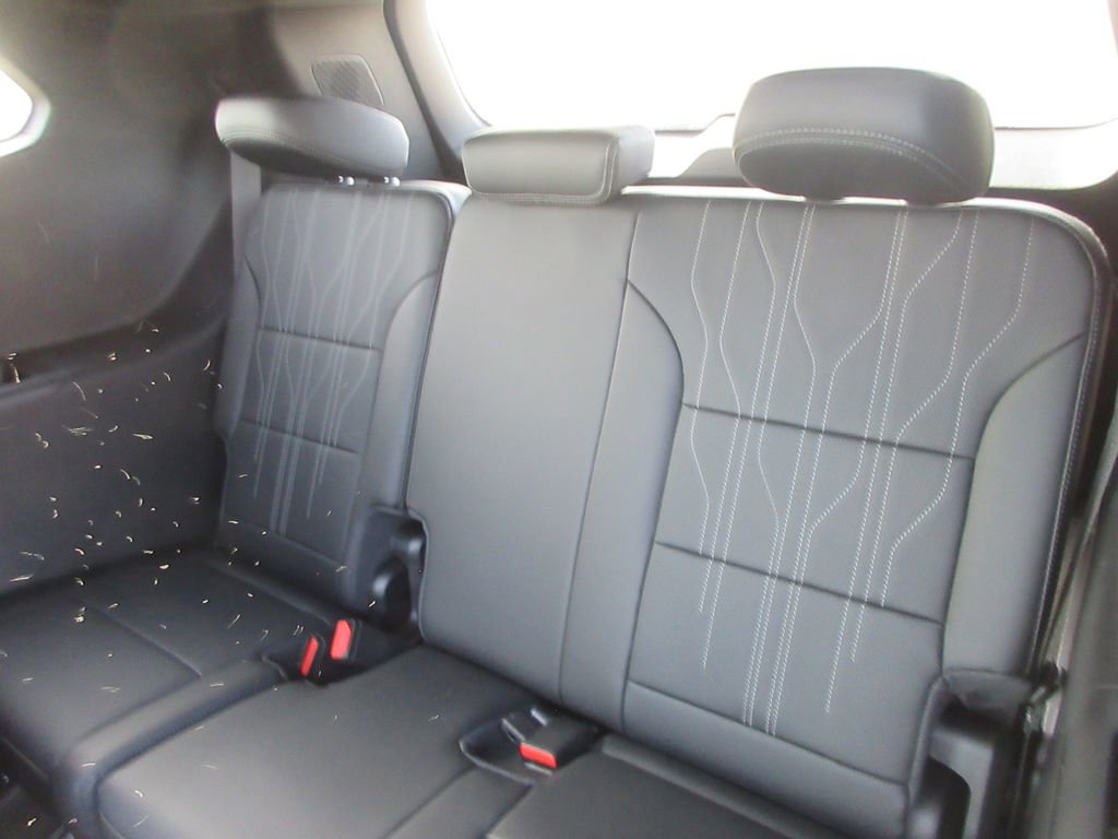 New 2026 Buick Enclave Avenir image 14