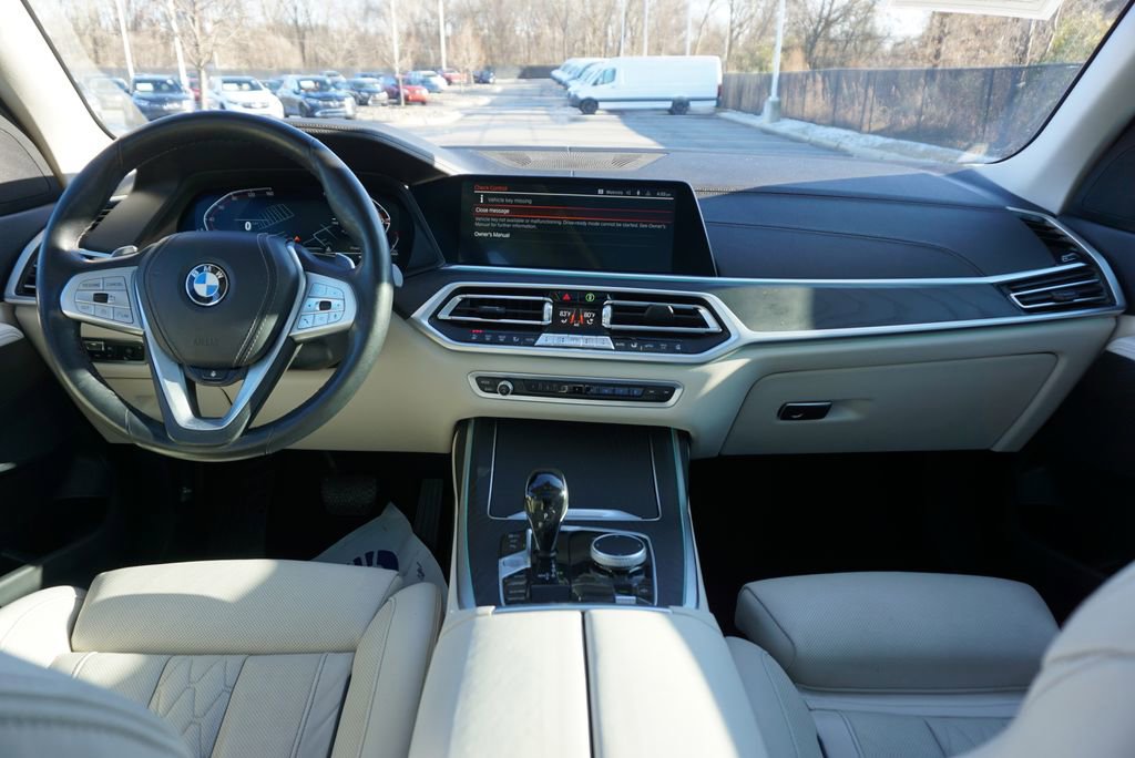 Used 2022 BMW X7 xDrive40i w/ Premium Package image 17