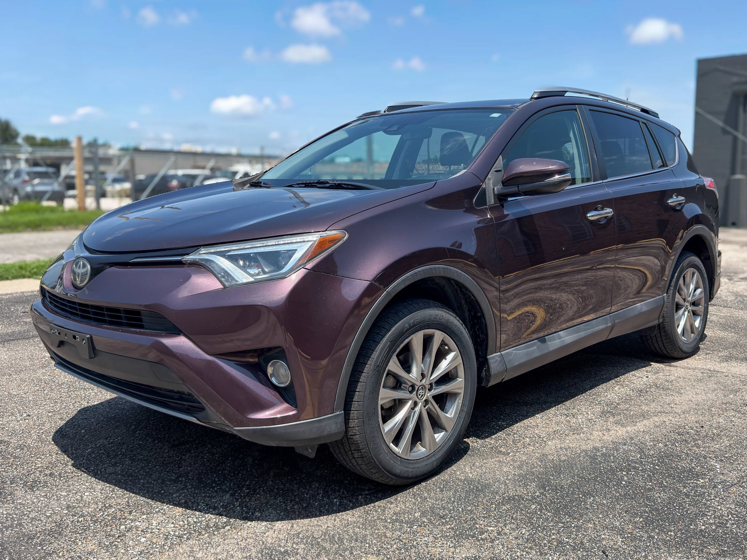 Used 2017 Toyota RAV4 Limited FWD image 3