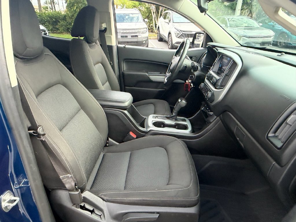 Used 2019 Chevrolet Colorado LT w/ LT Convenience Package AWD/4WD image 17