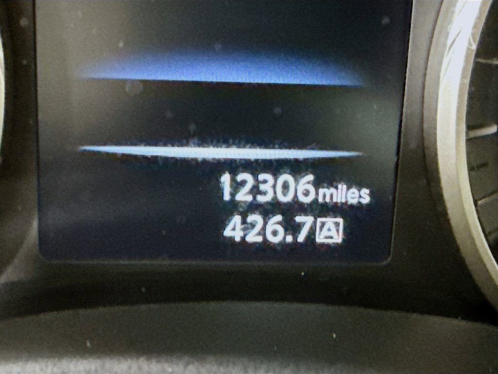 Used 2023 INFINITI Q50 Luxe w/ Cargo Package image 4