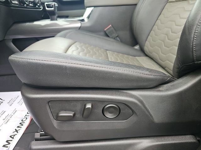 Used 2025 Chevrolet Silverado 1500 ZR2 image 23