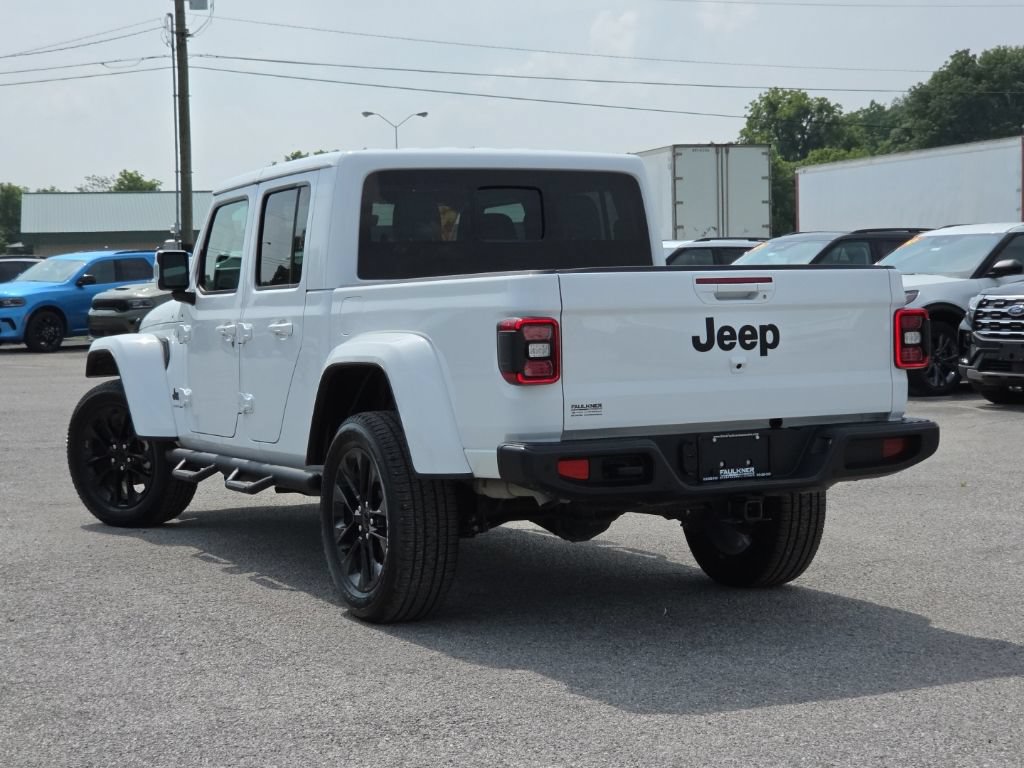 Used 2023 Jeep Gladiator Overland AWD/4WD image 5