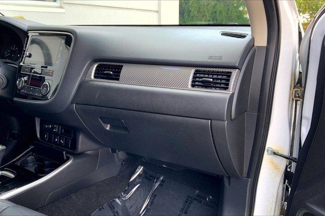 Used 2019 Mitsubishi Outlander GT AWD/4WD image 16