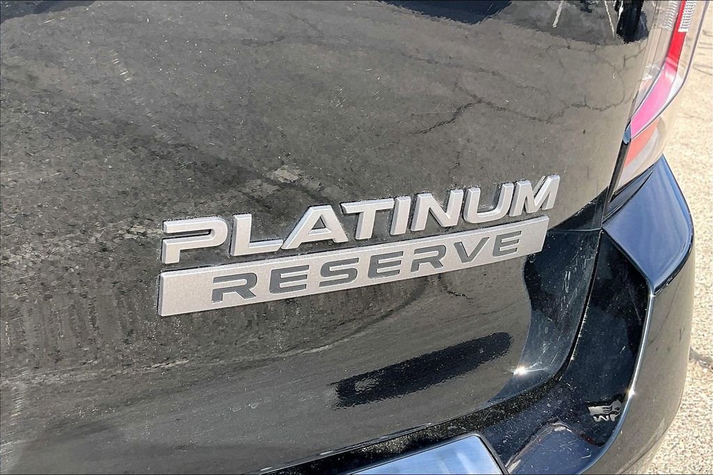 Used 2025 Nissan Armada Platinum Reserve image 29