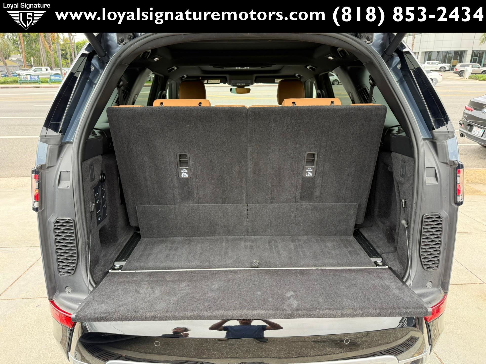 Used 2019 Land Rover Discovery HSE AWD/4WD image 10
