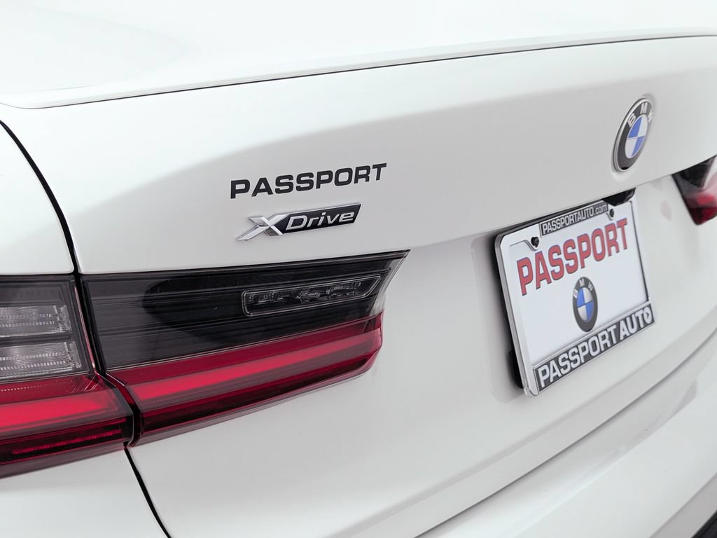 Used 2023 BMW 330i xDrive Sedan w/ M Sport Package AWD/4WD image 13