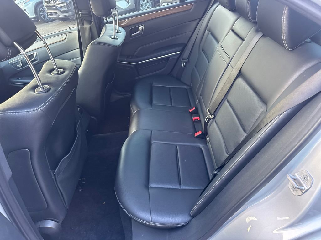 Used 2014 Mercedes-Benz E 350 Sedan image 20
