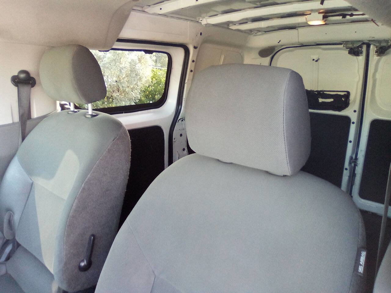 Used 2020 Nissan NV200 S image 9