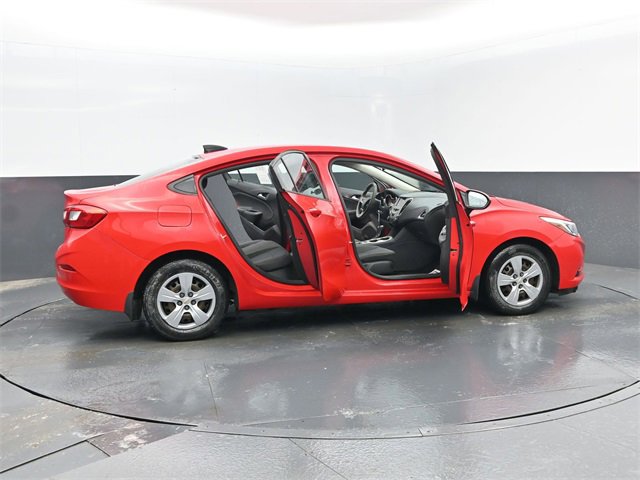 Used 2018 Chevrolet Cruze LS image 26