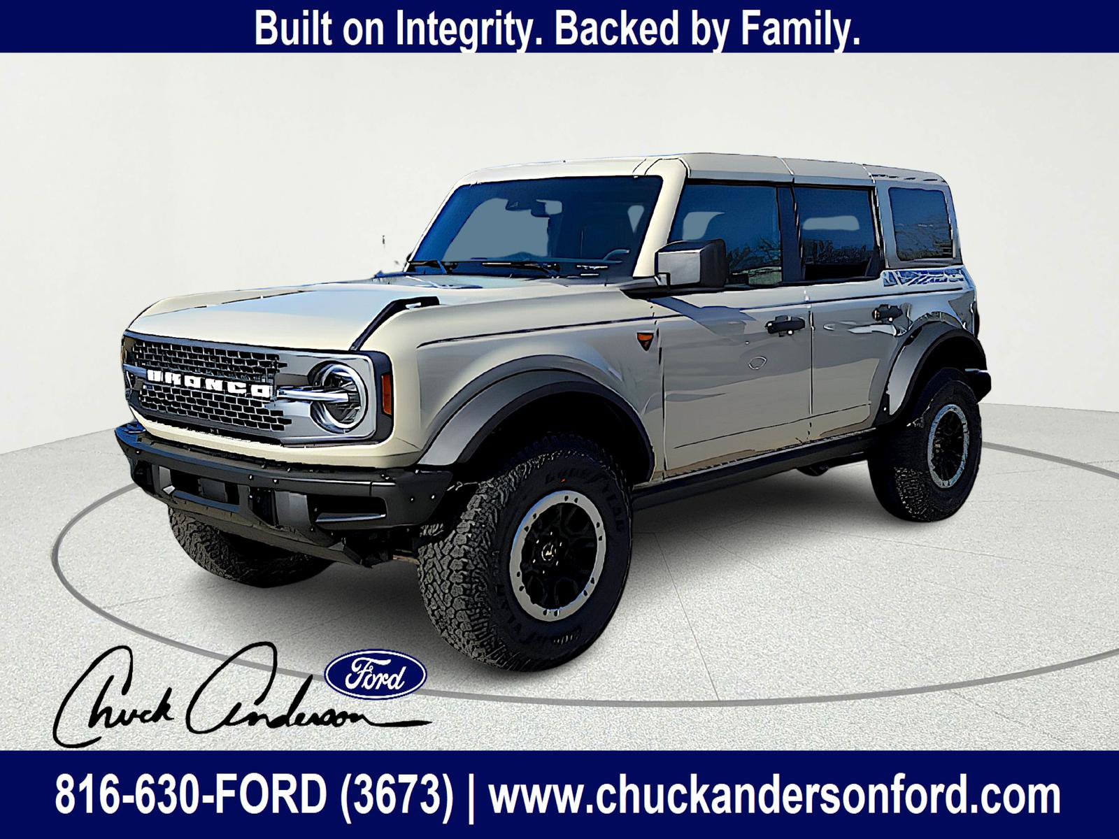 New 2025 Ford Bronco Badlands w/ Sasquatch Package AWD/4WD video 2