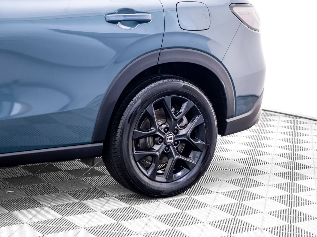 Certified 2025 Honda HR-V Sport image 35
