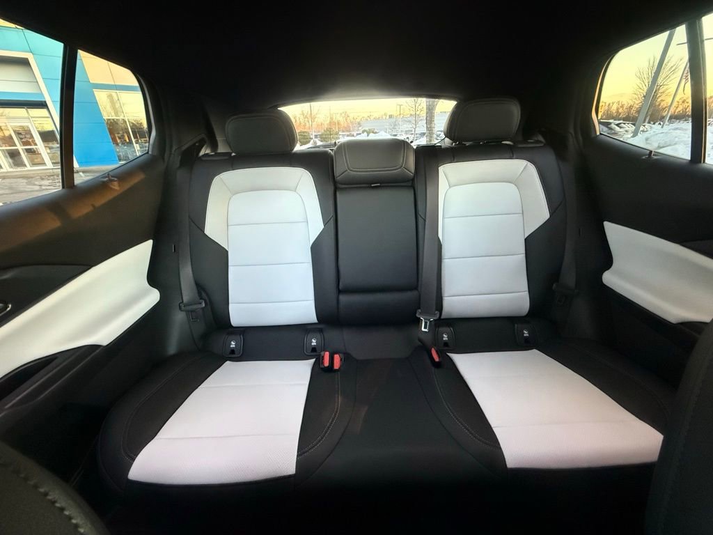 New 2026 Chevrolet Equinox EV LT FWD image 27