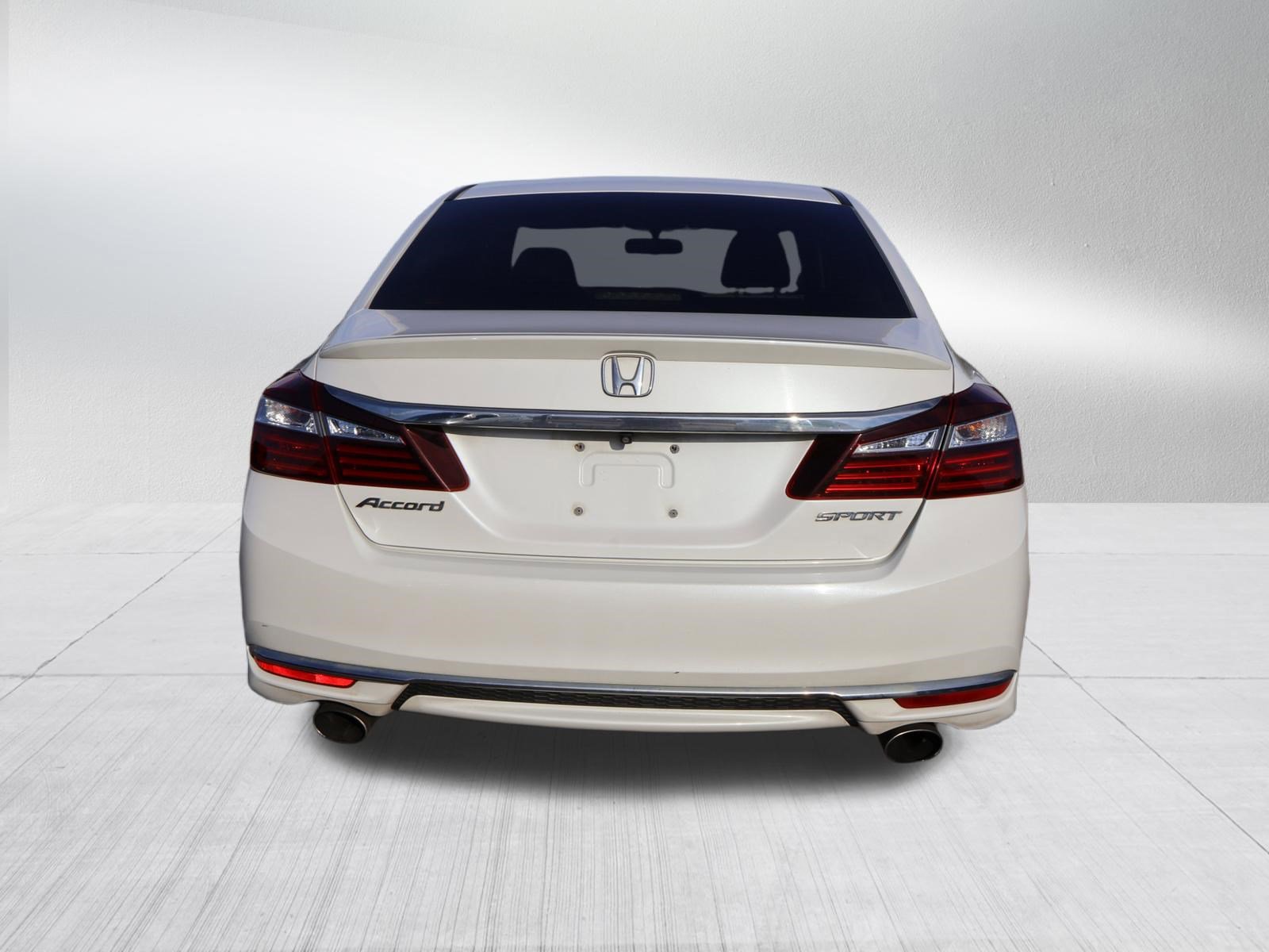 Used 2016 Honda Accord Sport image 6