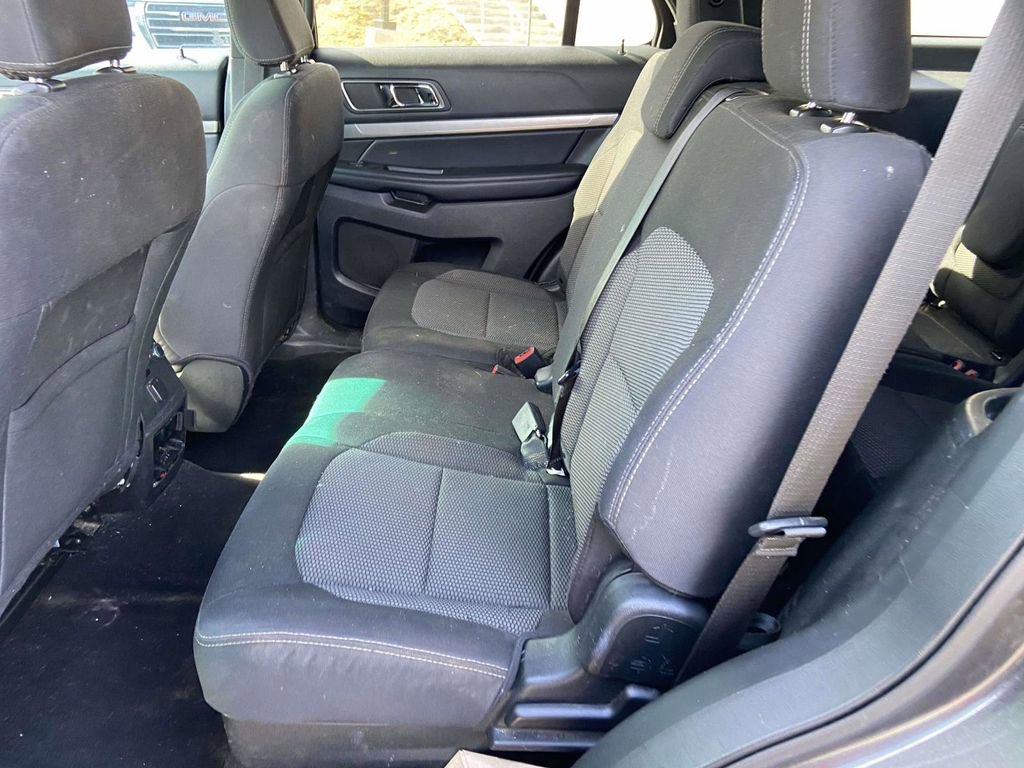 Used 2018 Ford Explorer XLT w/ Equipment Group 201A image 14