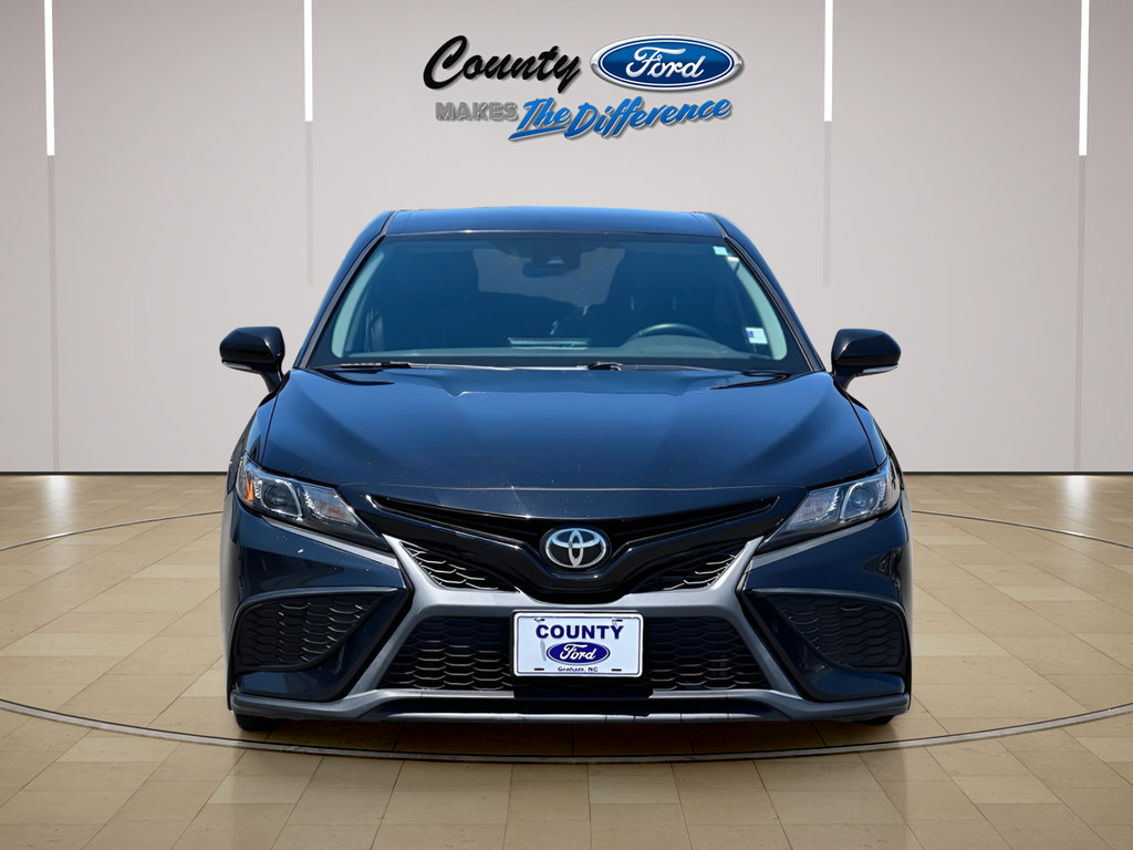 Used 2022 Toyota Camry SE FWD image 5