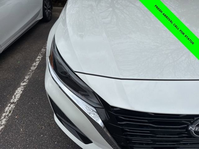 Used 2025 Nissan Altima 2.5 SV w/ SV Special Edition Package FWD image 3