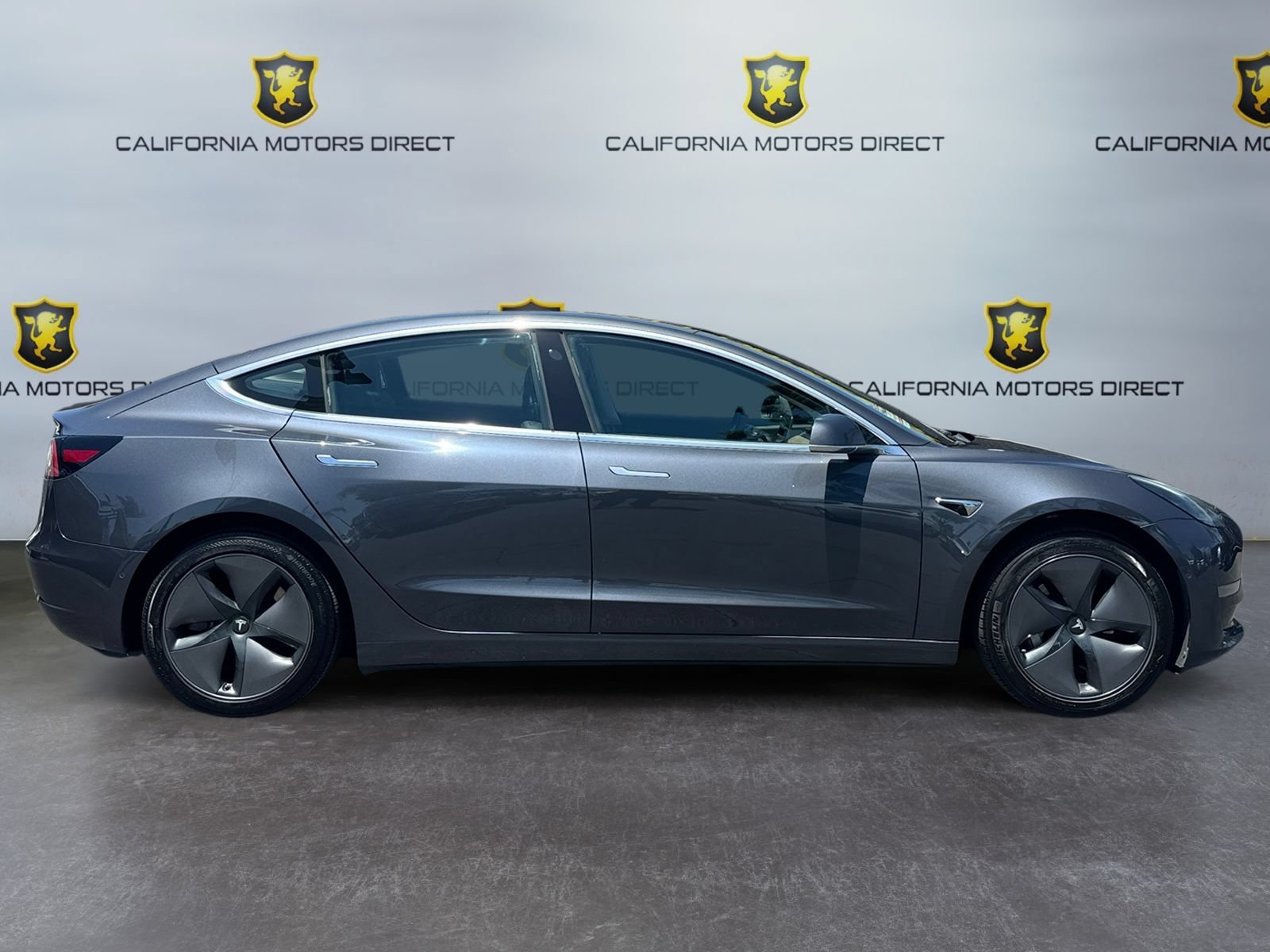 Used 2018 Tesla Model 3 Long Range RWD image 6