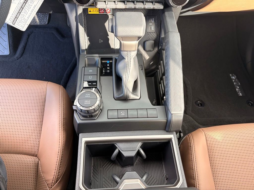 Used 2025 Toyota 4Runner Limited image 18