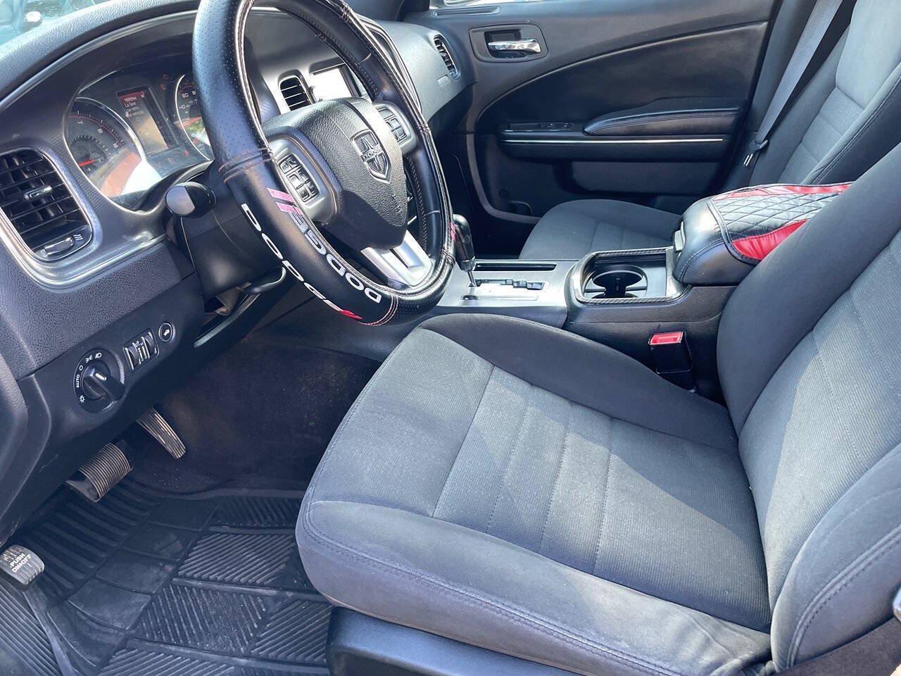 Used 2014 Dodge Charger SE w/ Sport Appearance Group RWD image 15
