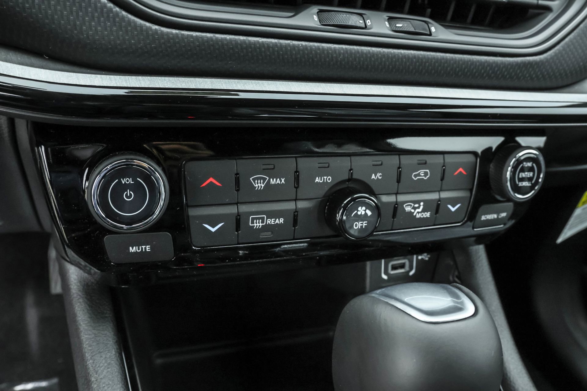 New 2026 Jeep Compass Trailhawk image 28