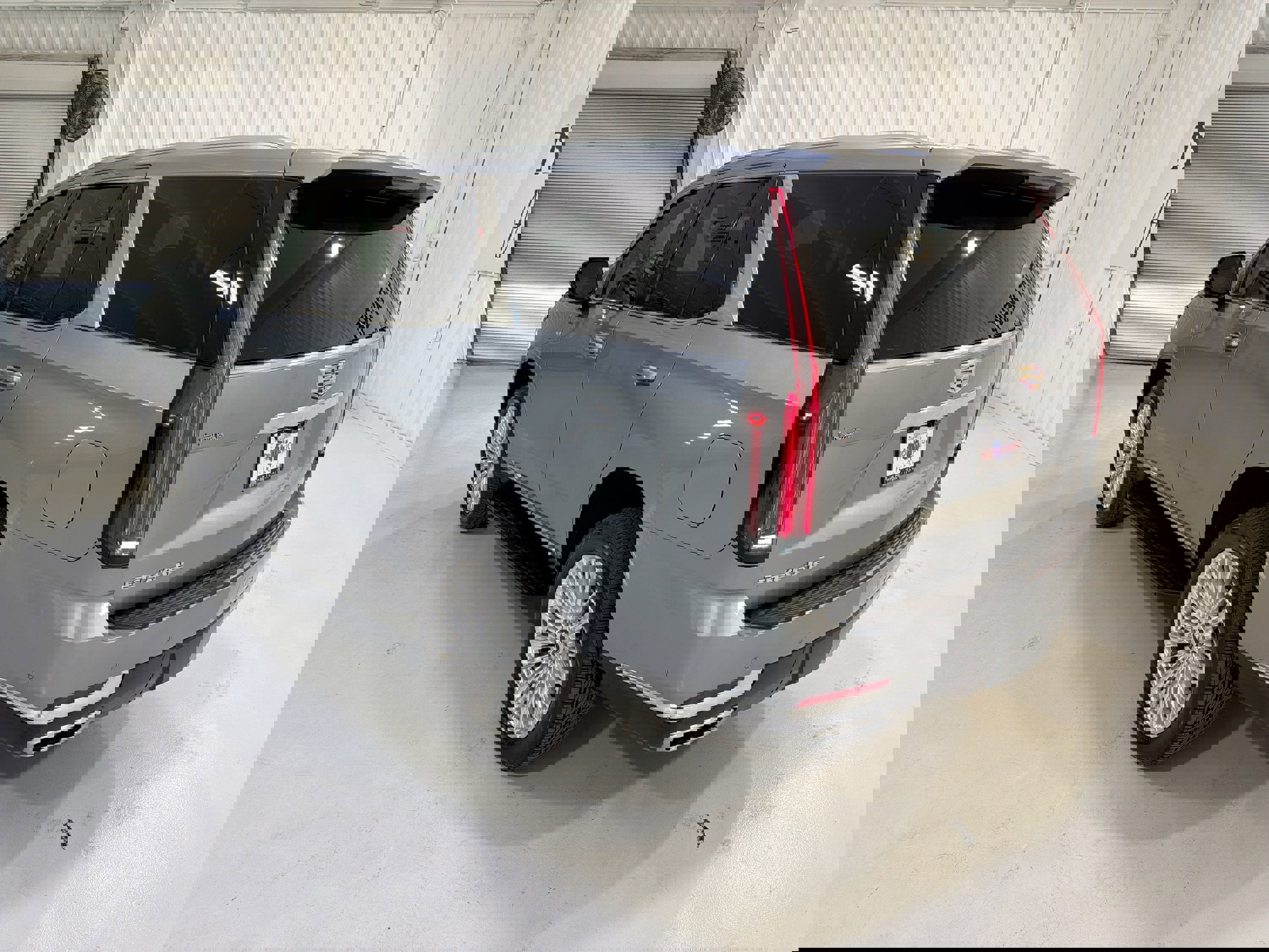 Used 2025 Cadillac Escalade Premium Luxury image 27