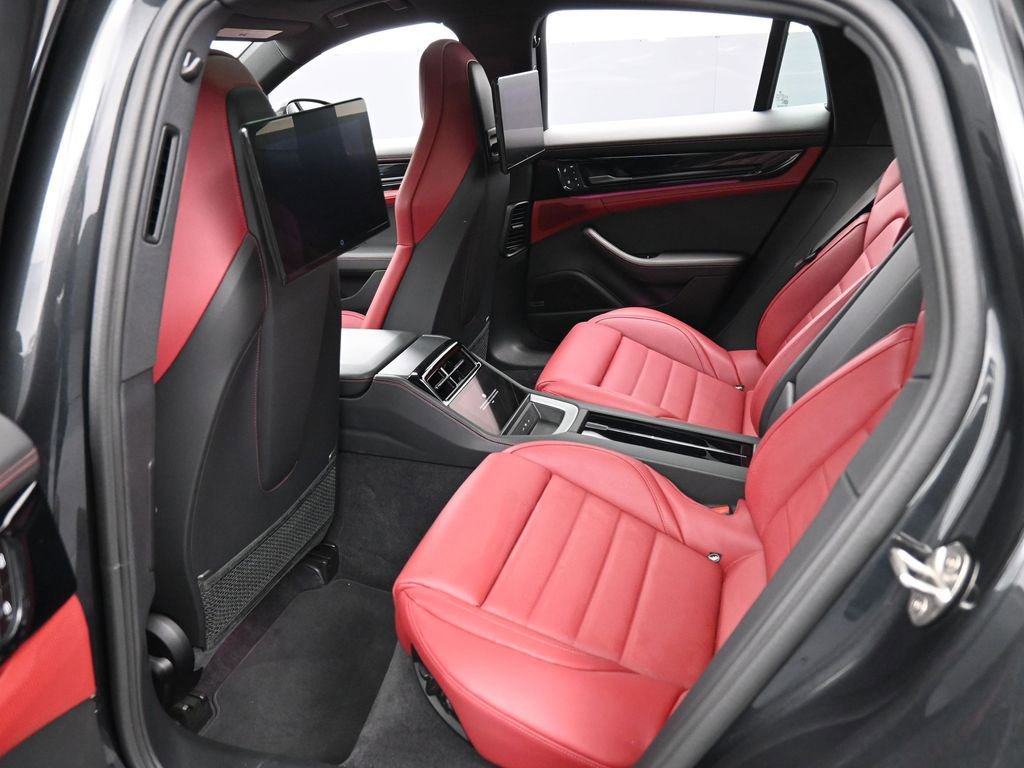 Certified 2024 Porsche Panamera 4 image 25