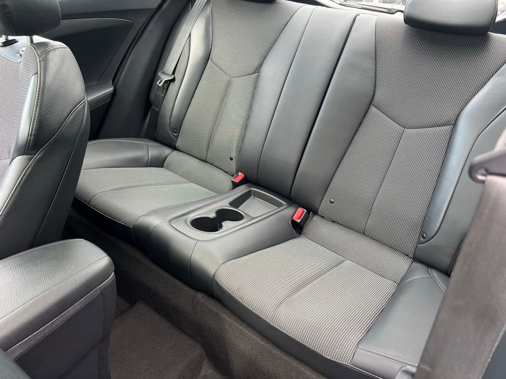 Used 2015 Hyundai Veloster Base w/ Option Group 03 image 15