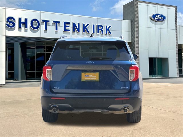 Certified 2022 Ford Explorer XLT w/ Equipment Group 202A image 7