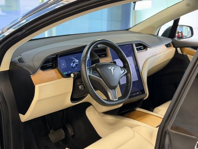 Used 2019 Tesla Model X 100D AWD/4WD image 17