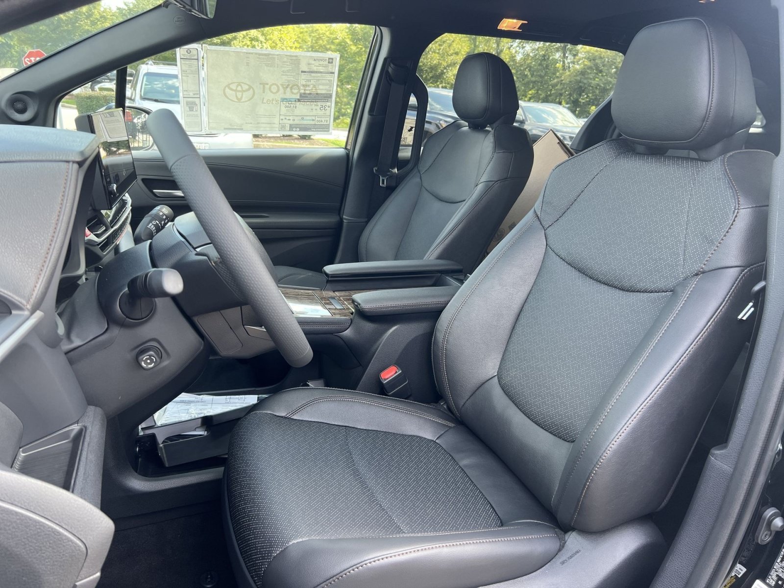 New 2026 Toyota Sienna Limited AWD/4WD image 13