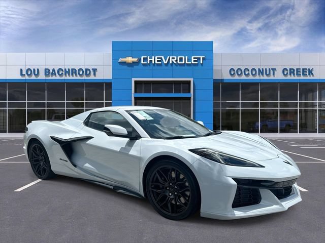 Used 2023 Chevrolet Corvette Z06 RWD image 2