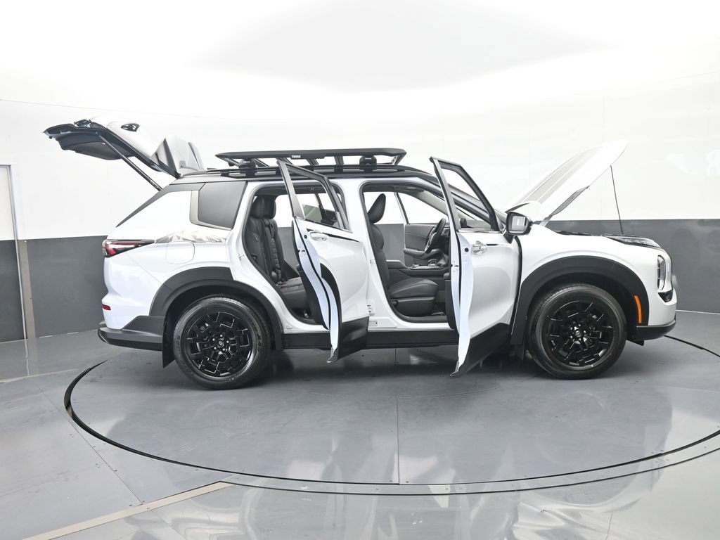 New 2026 Mitsubishi Outlander Trail Edition image 75